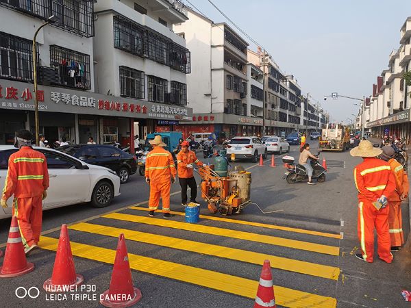 熱熔車(chē)位劃線(xiàn)在施工期間需要注意的三個(gè)問(wèn)題